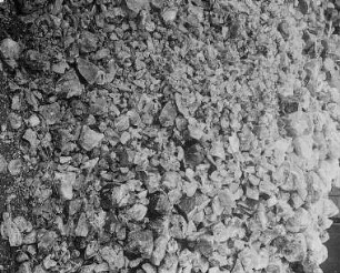 Herdglasbracken (?) : Technikgeschichte | Technologie | Glasfabrikation | Tafelglas | auf deutsche Art