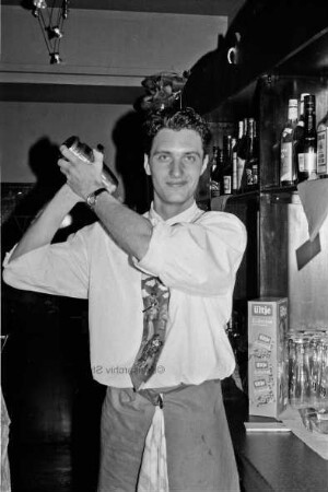 Dawe, Kai: Barkeeper bewirbt sich mit Dauermixen ins Guinnes-Buch der Rekorde