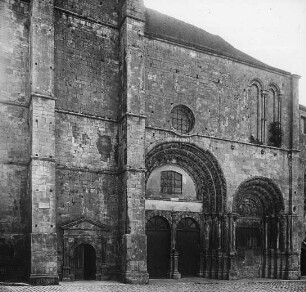 Avallon, St. Lazare, Westfassade
