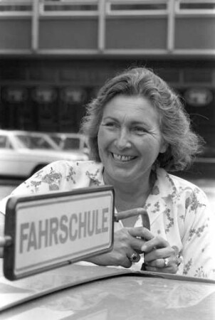 Porträt der Fahrlehrerin Charlotte Dockhorn in der BNN-Serie "Frauen in der Verantwortung"