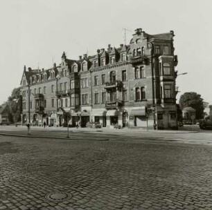 Dresden-Loschwitz. Wohn- und Geschäftshäuser, Körnerplatz 2/6. Straßenansicht