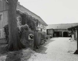 Scheune : Dreiseithof (nach 1840). Seitengebäude und Scheune