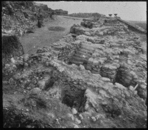 Tell el-mutesellim [Megiddo], Nebentreppe z. Stratum IV-Tor