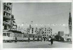 Der zerstörte Berliner Alexanderplatz 1945