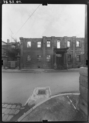 Sondershausen, Lange Straße 34. Ruine des Gottschalckschen Hauses (1773; J. F. R. Steiner). Straßenfront (Teilansicht)