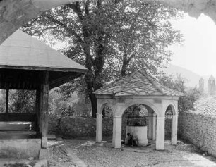 Mostar. Brunnenhaus der Koski Mehmed Pasha Moschee