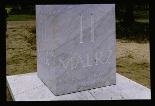 Obelisk Sockel 29.4.79.