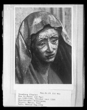 Kreuzigungsgruppe: Maria