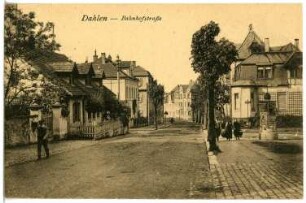 Dahlen. Bahnhofstraße. Blick über die Einmündung Weststraße und Südstraße nach Norden