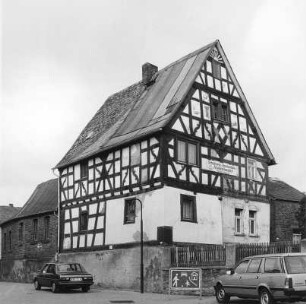 Elz, Lehrgasse 8