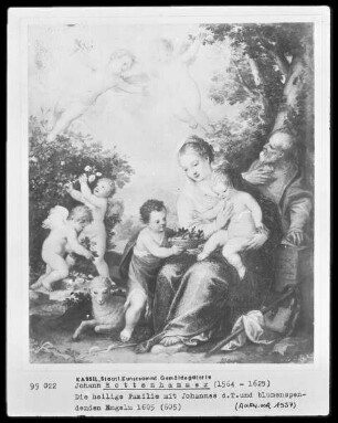 Die Heilige Familie mit Johannes dem Täufer und blumenspendenden Engeln