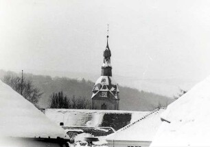 Erlöserkirche am Marktplatz im Schnee
