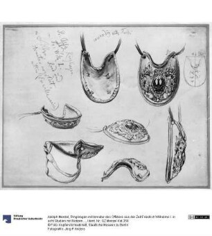 Ringkragen mit Armatur des Offiziers aus der Zeit Friedrich Wilhelms I. in acht Studien mit Notizen und Maßangaben