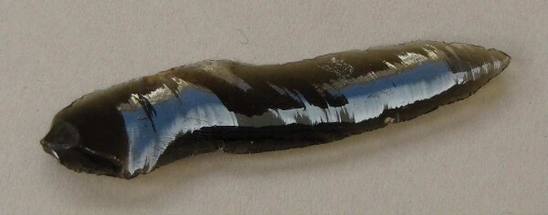 Obsidian knife