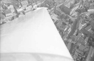 Luftaufnahmen von Freiburg i. Br., Tragfläche mit Altstadt