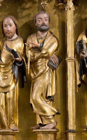 Jakobusaltar — Marienkrönung zwischen Heiligen — Simon Petrus