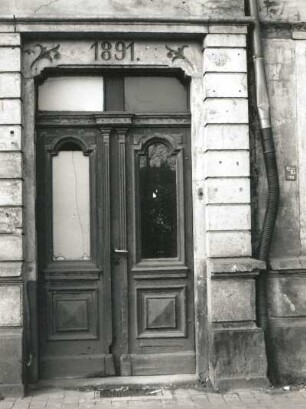 Dresden-Pieschen, Bürgerstraße 54. Mietshaus (1891). Portal