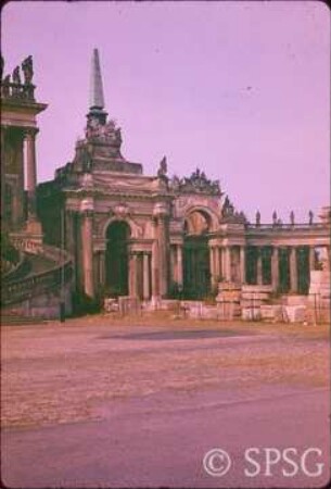 Potsdam, Park Sanssouci, Umgebung Neues Palais, Communs.