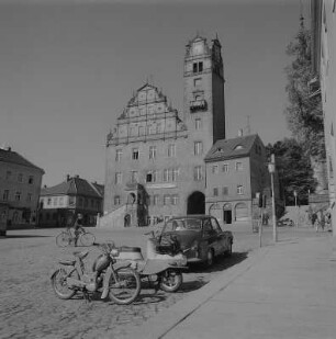 Oschatz. Neumarkt, Rathaus und Wohnhaus