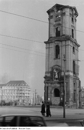 Ansicht der Turmruine der Johanniskirche am Johannisplatz