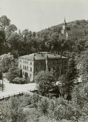 Tharandt. Hauptgebäude der Fachrichtung Forstwissenschaften an der TU Dresden (Fakultät Umweltwissenschaften), Pienner Straße 8. Außenansicht