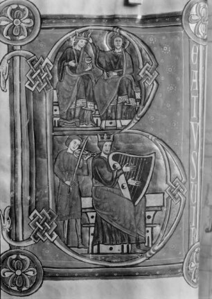 Psalterium der Königin Margarethe von Norwegen, fol 14v Initialseite B; In der Initiale oben Marienkrönung, unten: David Harfe spielend und ein weiterer Musikant