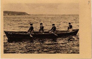 Ellerbek - Alt-Ellerbek - Fischerfrauen im Boot