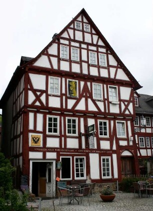 Dillenburg, Hüttenplatz 13