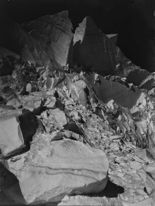Gletscherbruch : Bruchstücke eines Gletschers im Mont-Blanc-Gebiet
