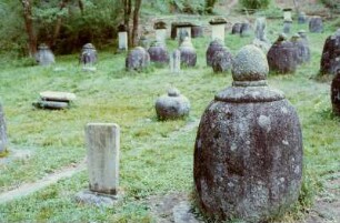 Vermutlich buddhistischer Friedhof