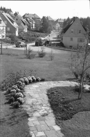 St. Georgen (Schwarzwald): Ausblick vom Krankenhaus auf Siedlung