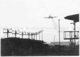 Flugzeug im Landeanflug