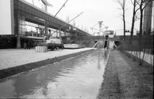 Brüssel: Niederländischer Pavillon, Kanal