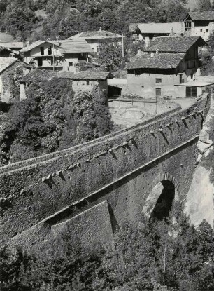 römische Brücke im Aosta-Tal
