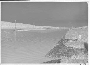 Staustufe Ottendorf. Oberkanal der Schleuse Ottendorf nach Vollstauerrichtung. Schweinfurter Pegel = 190 cm.