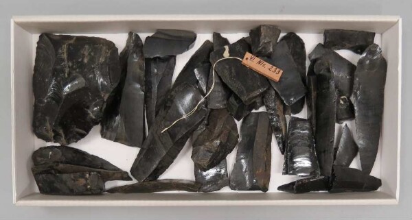 Obsidian pieces