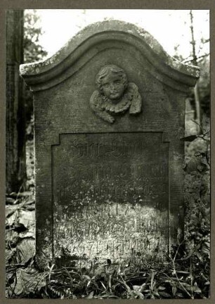 Friedhof, Grabstein der Maria Eymann, 1807