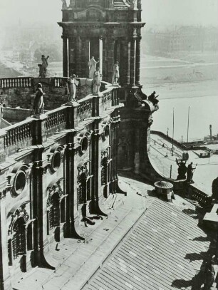 Dresden, Blick vom Schlossturm auf die zerstörte katholische Hofkirche