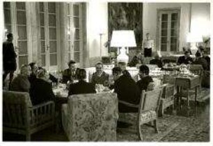 Treffen Molotows und seiner Delegation mit Goebbels in der Reichskanzlei
