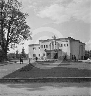 Kreis-Kulturstätte und Kino in Żnin/Dietfurt