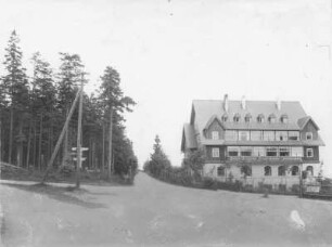 Bärenburg-Oberbärenburg. Dolzes "Berghotel Friedrichshöhe" Oberbärenburg. Eingangsseite