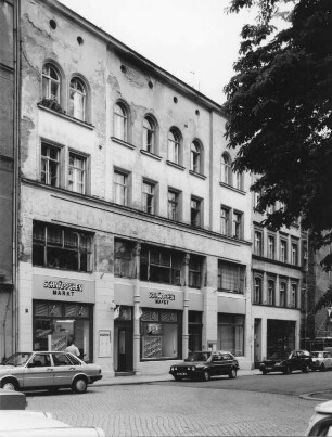Görlitz-Altstadt, Elisabethstraße 2. Wohnhaus mit Läden (um 1860). Straßenansicht