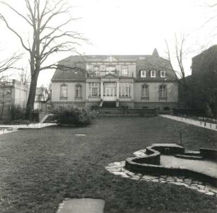 Cottbus, Sandower Straße 17. Villa (Kindergarten der Post; um 1820, E. 19. Jh.)