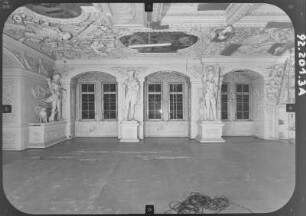 Sondershausen. Schloß (1534-um 1550, Umbau und Erweiterung ab 1680, Ausstattung um 1690/1700). Riesensaal im Südflügel