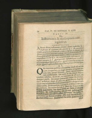 Caput IV. De Instrumentis & aliis scripturis non legibilibus.
