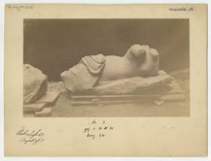Statue einer liegenden Frau aus Magnesia am Mäander