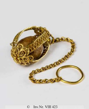 Bezoar in Goldfiligranfassung
