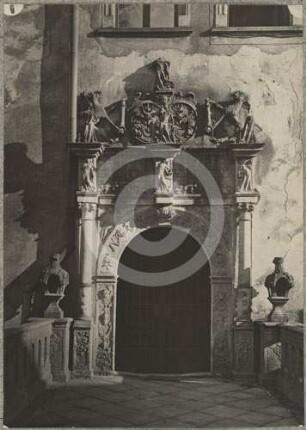 Portal des Wasserschlosses Gießmannsdorf
