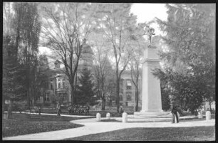 Portland, Oregon. Soldiers Monument and County Court House