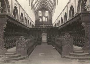 Baden-Würtemberg. Maulbronn. Kloster Maulbronn, Innenansicht der Klosterkirche mit Chorgestühl und Lettner